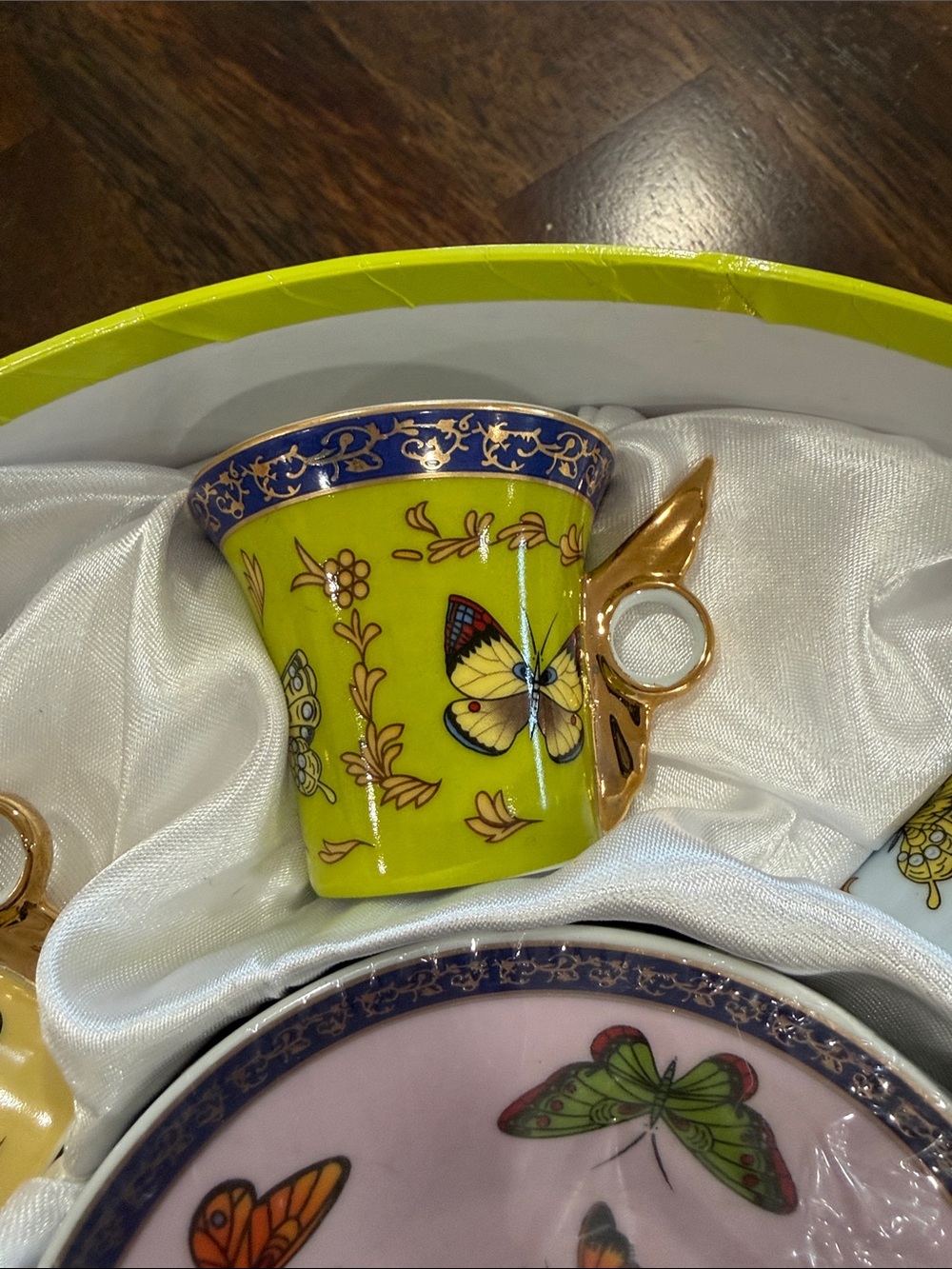 Classic Coffee & Tea Cup Set - Butterflies Pattern - Multicolor - Picture 7 of 12